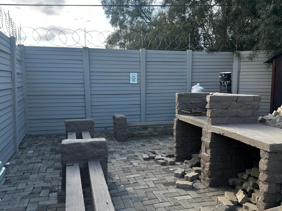9 Bedroom Property for Sale in Brandwag Free State